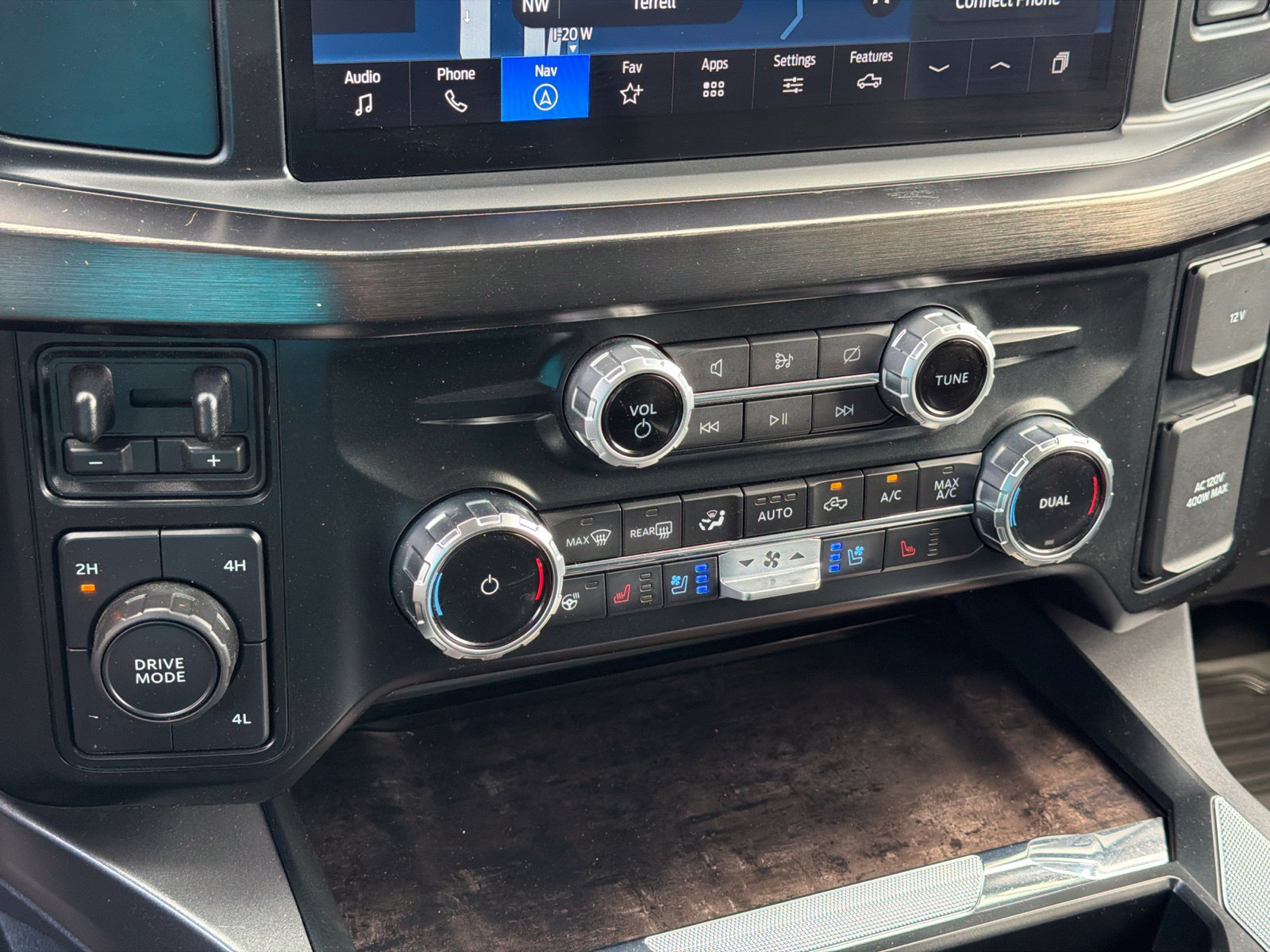 Used 2023 Ford F450 Lariat AWD/4WD image 24