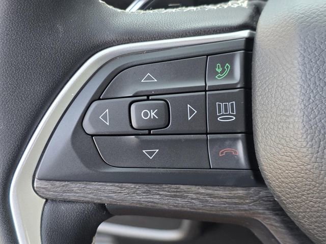 Used 2024 Jeep Grand Cherokee Limited w/ Luxury Tech Group II RWD image 32