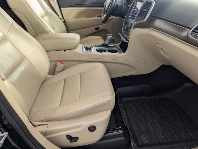 Used 2018 Jeep Grand Cherokee Limited w/ Luxury Group II image 35