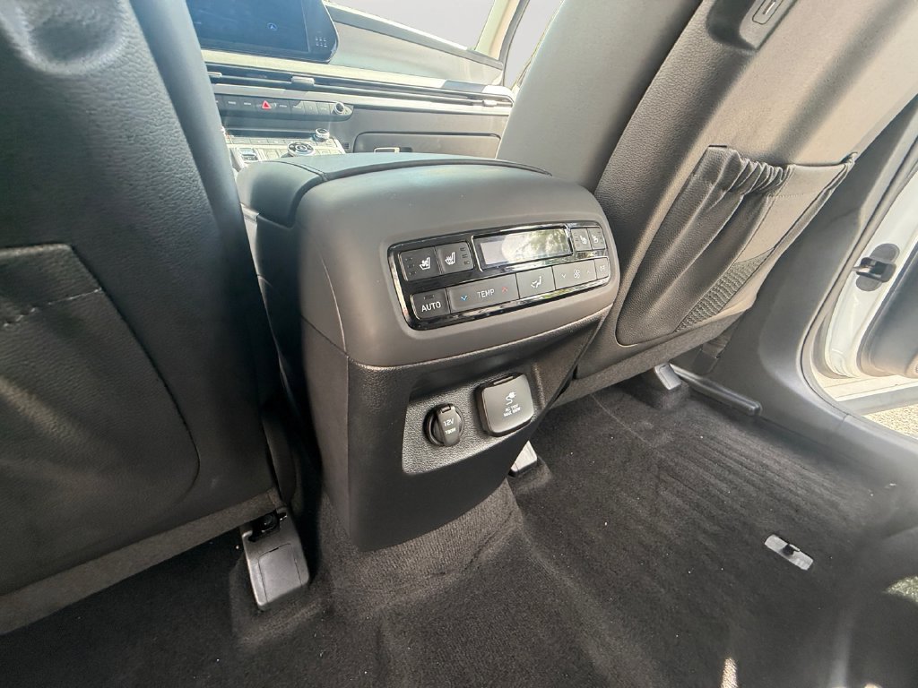 Used 2025 Hyundai Palisade SEL AWD/4WD image 28