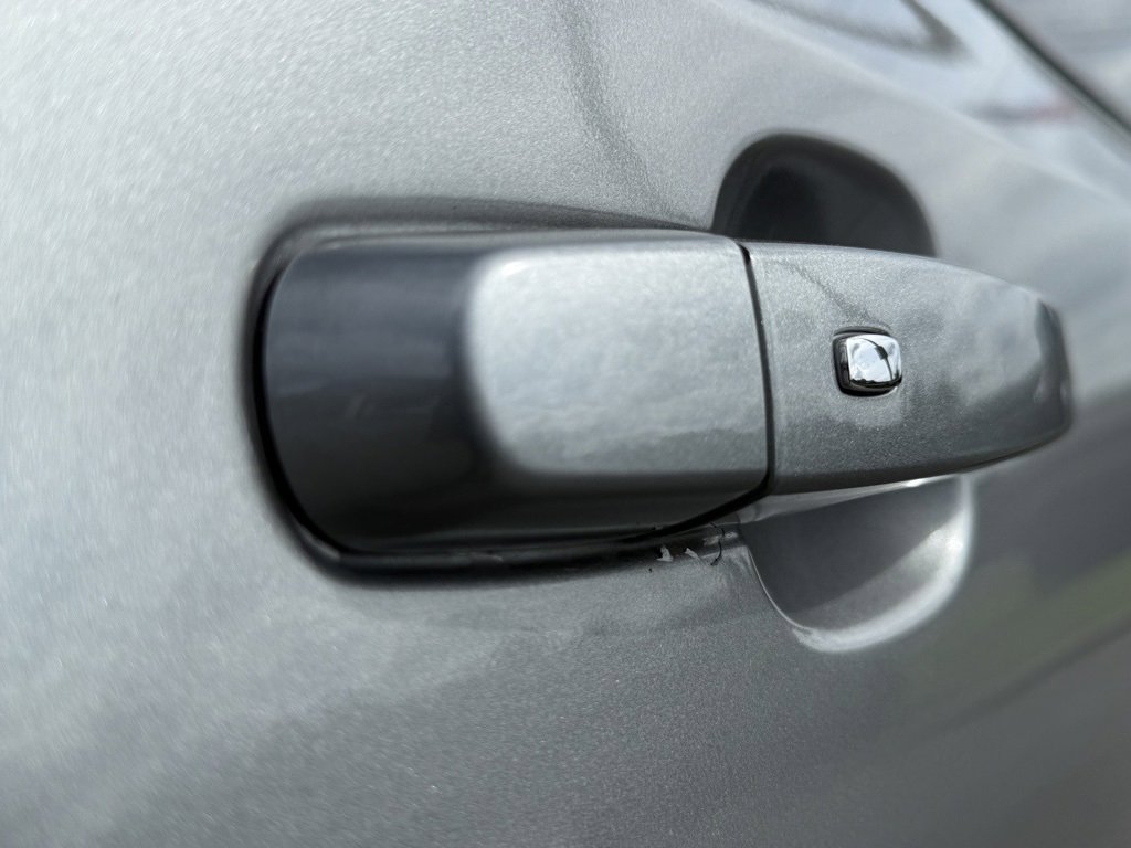 Used 2024 GMC Terrain SLE image 17