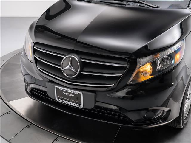 Used 2023 Mercedes-Benz Metris Passenger image 9