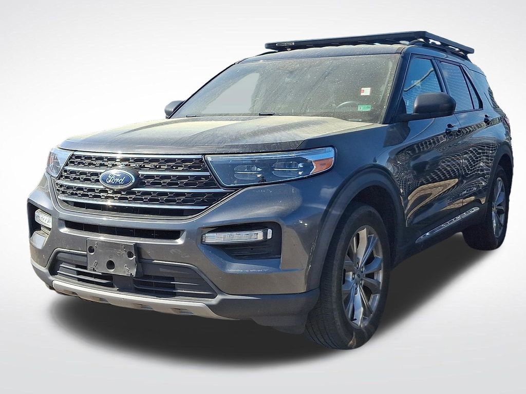 Used 2020 Ford Explorer XLT w/ Equipment Group 202A image 3