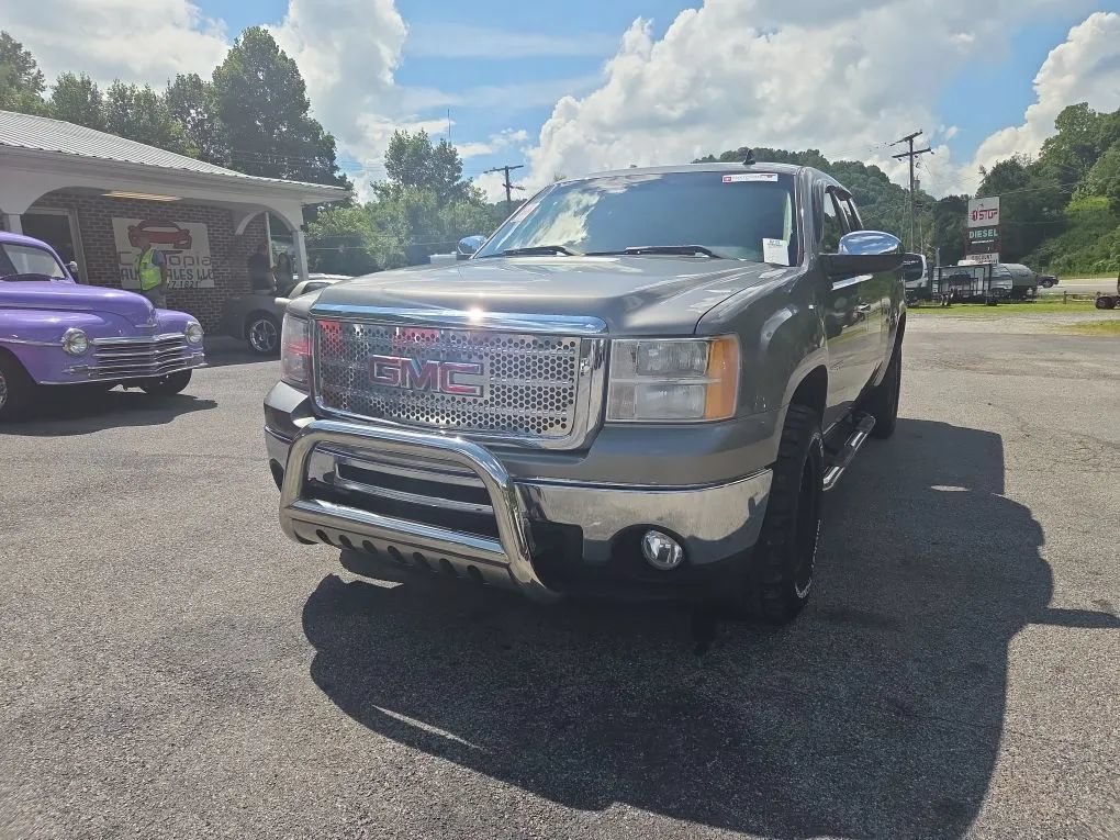 Used 2013 GMC Sierra 1500 SLE AWD/4WD image 2