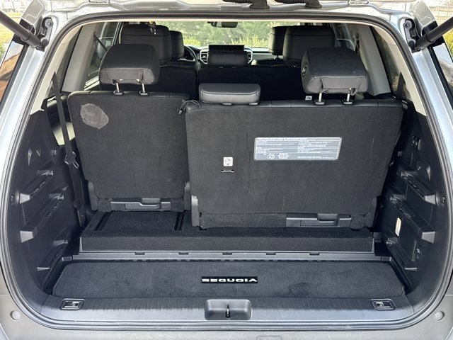 Used 2023 Toyota Sequoia Limited image 8