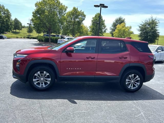 Used 2026 Chevrolet Equinox LT AWD/4WD image 7