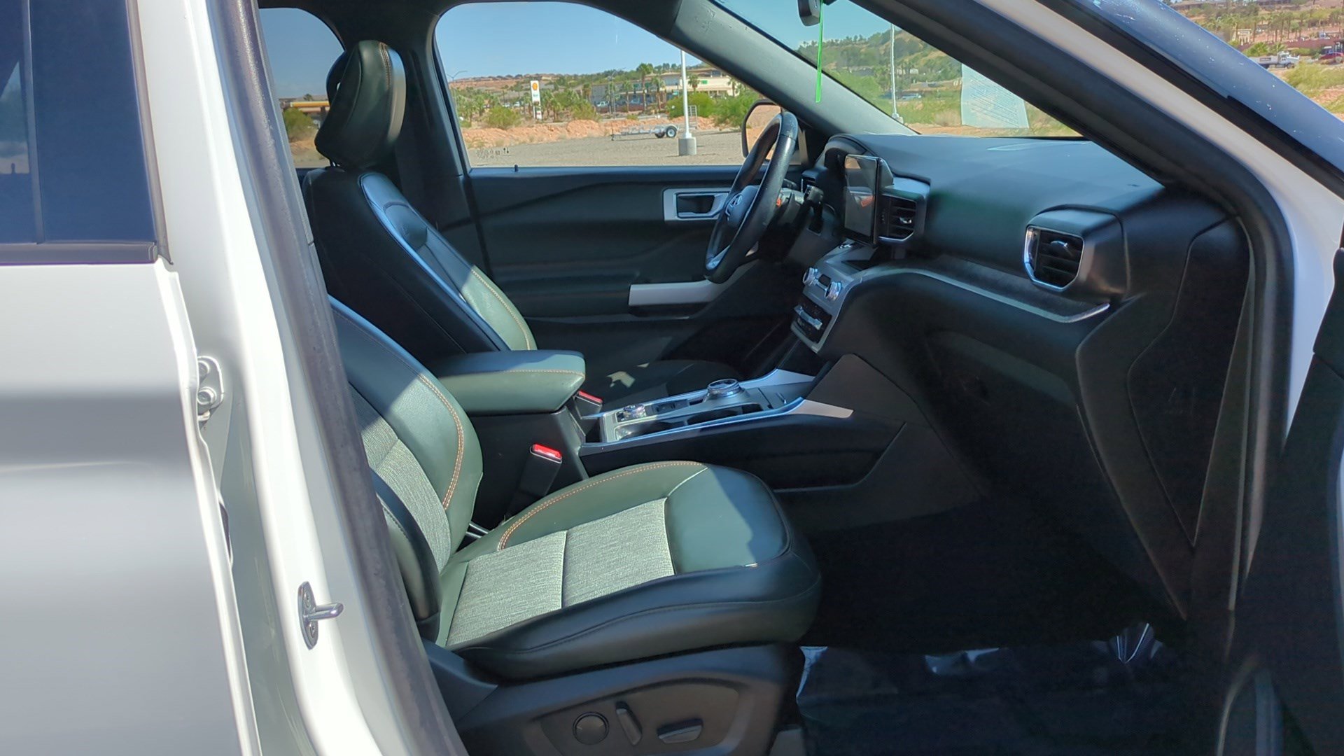 Used 2023 Ford Explorer Timberline w/ Timberline Technology Package AWD/4WD image 32