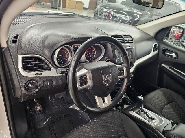 Used 2018 Dodge Journey SE w/ Connectivity Group FWD image 7