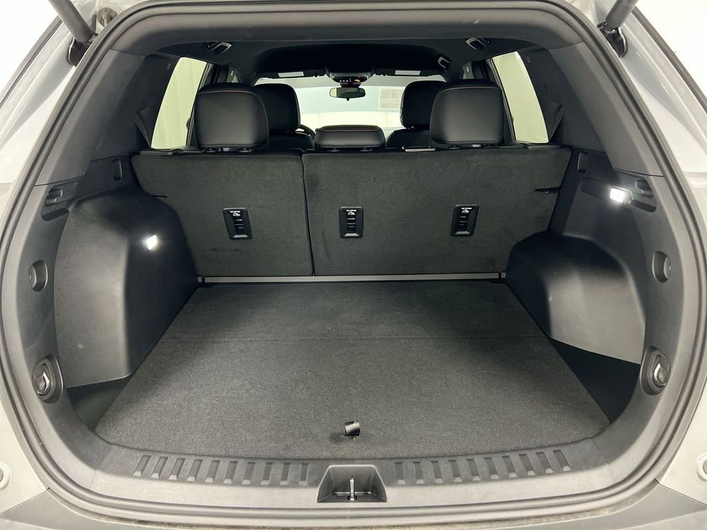 Used 2025 Chevrolet Equinox RS AWD/4WD image 23