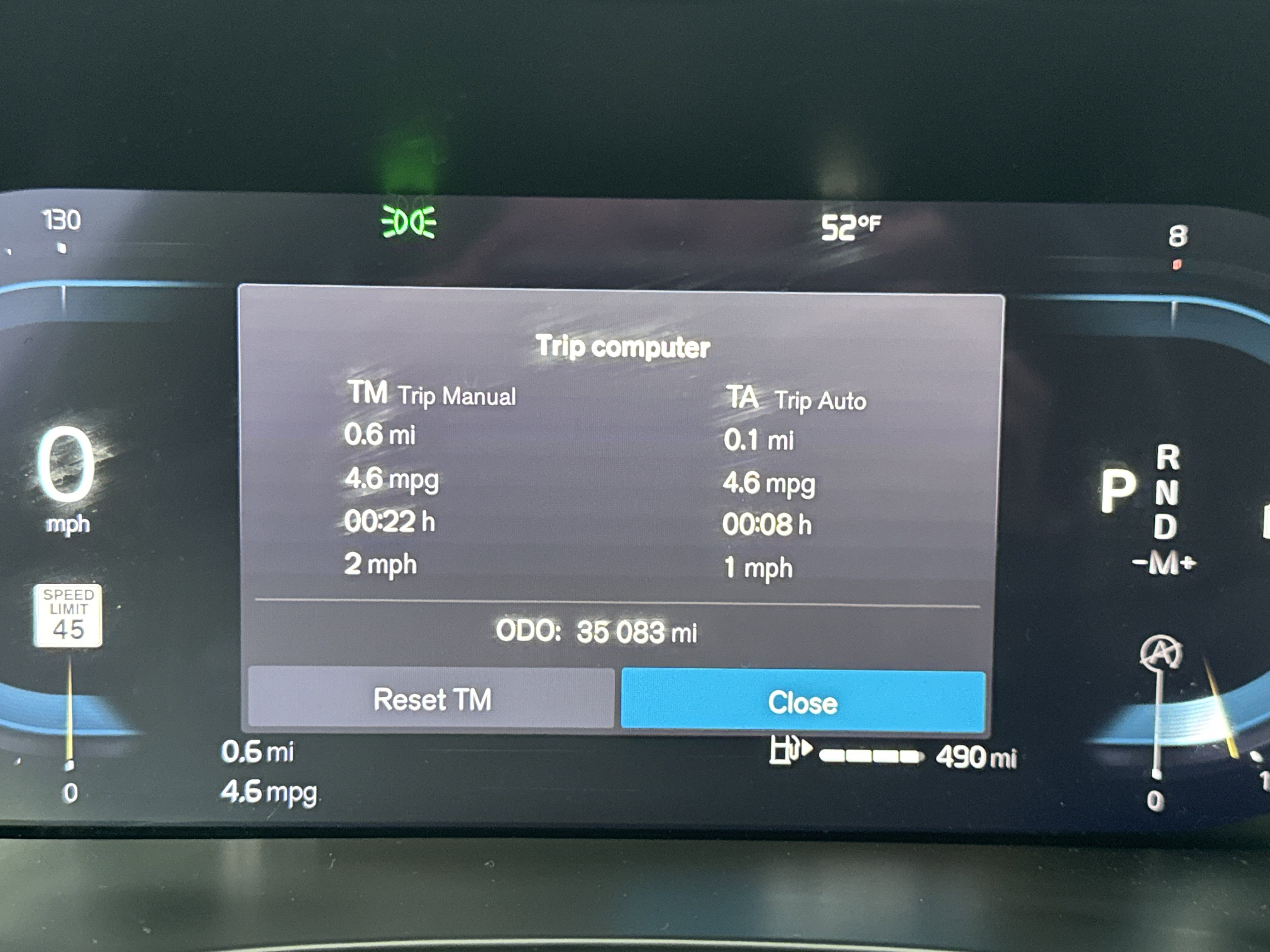 Used 2022 Volvo XC60 B5 Momentum w/ Climate Package image 11