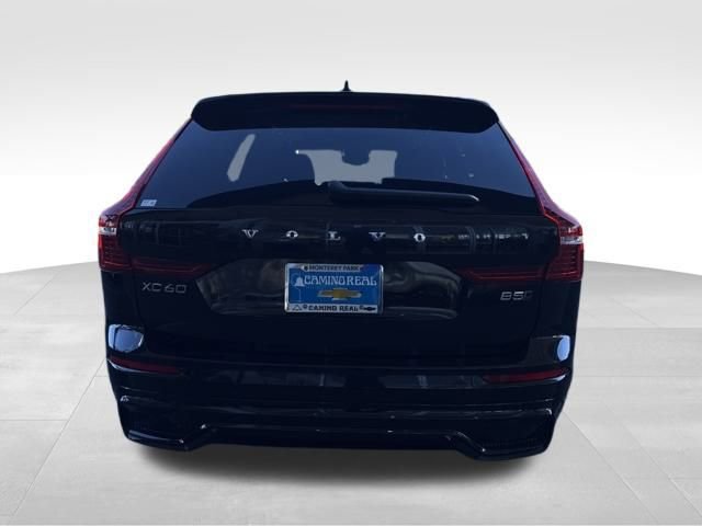 Used 2025 Volvo XC60 B5 Plus image 4