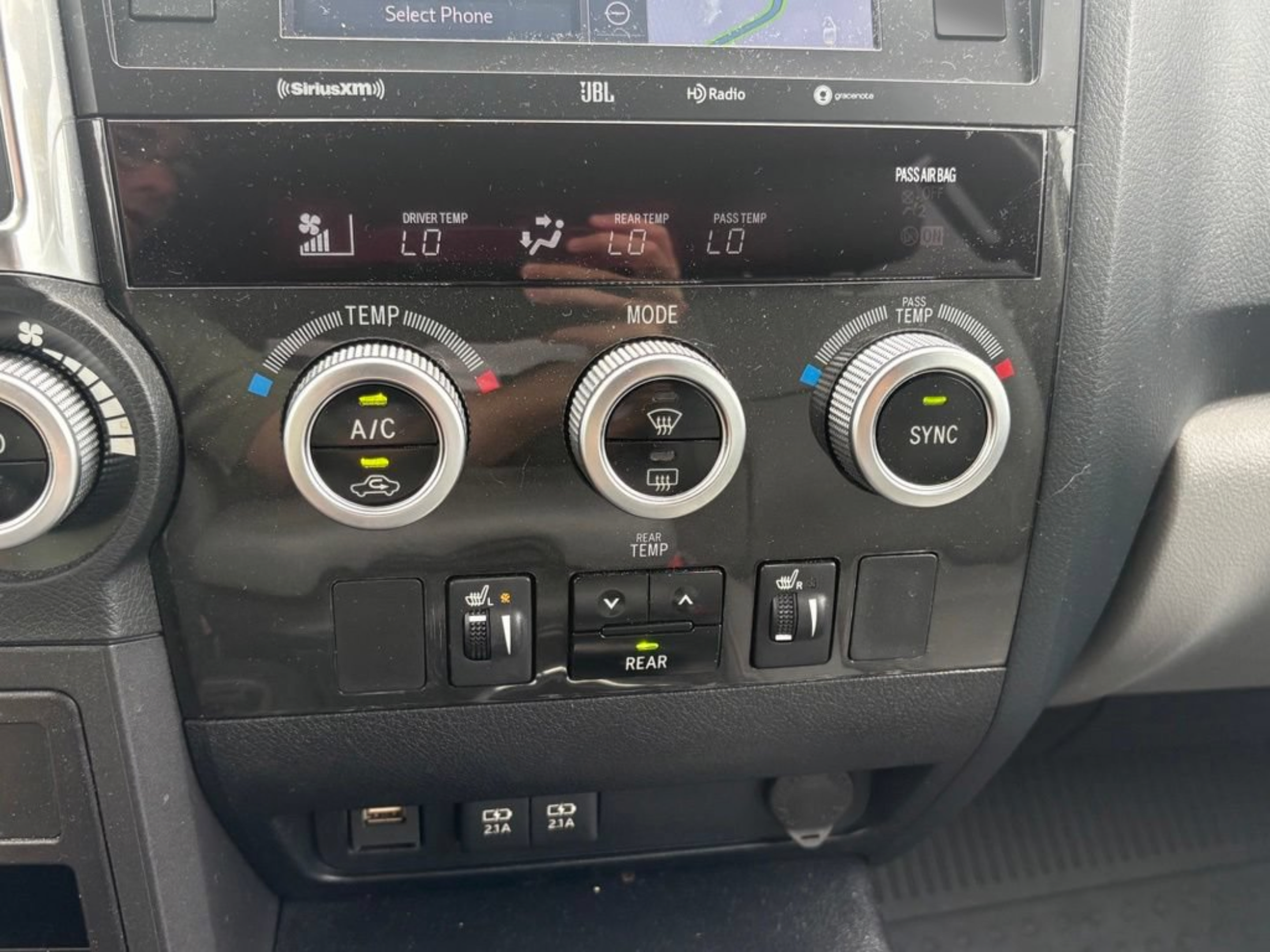 Certified 2021 Toyota Sequoia Limited w/ Safety & Convenience Package AWD/4WD image 13