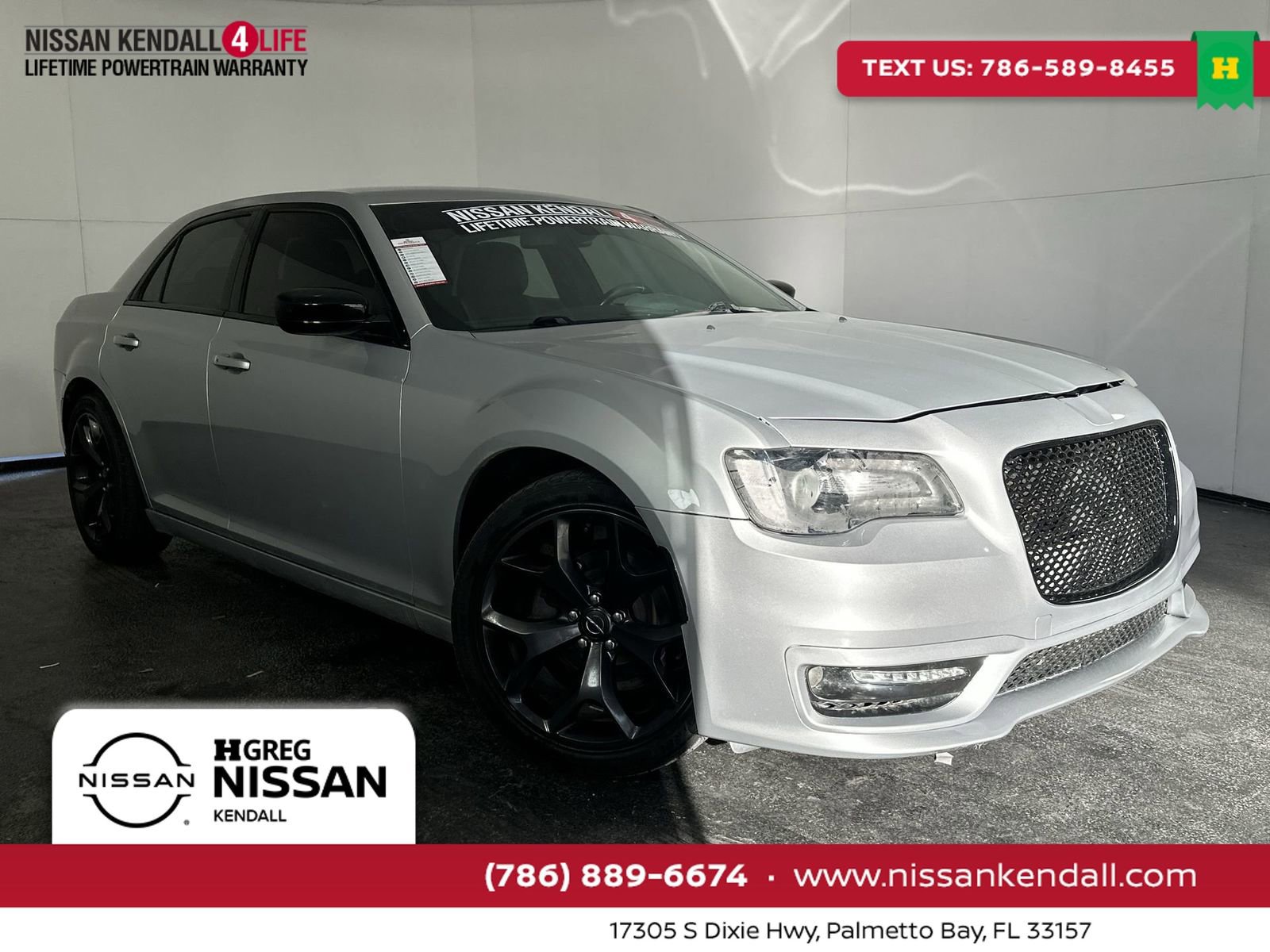 Used 2020 Chrysler 300 Touring w/ Sport Appearance Package image 1