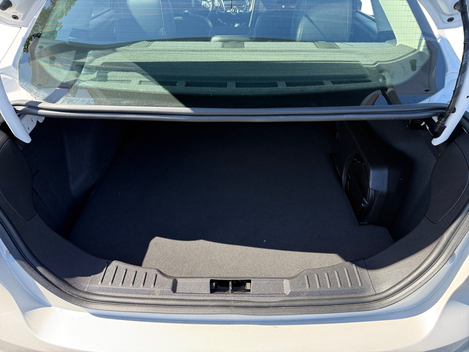 Used 2015 Ford Focus Titanium w/ Titanium Technology Package FWD image 17