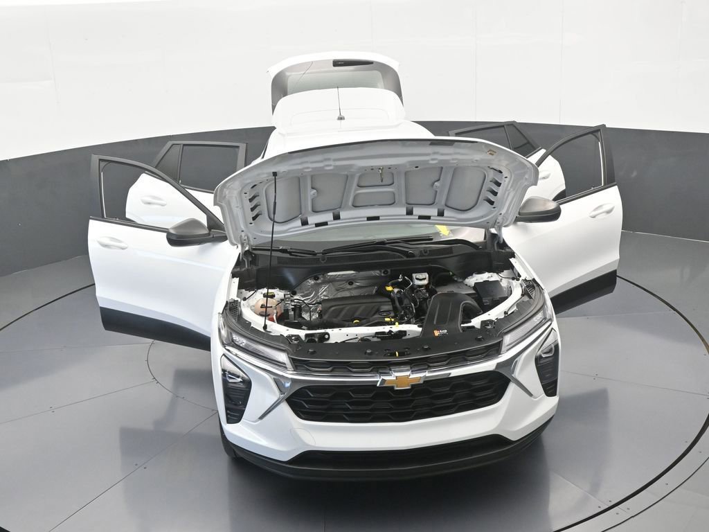 Used 2024 Chevrolet Trax LS w/ Driver Confidence Package image 64