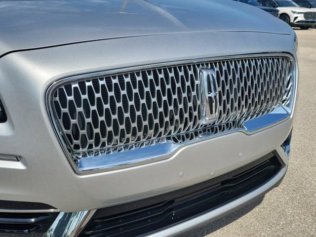 Certified 2019 Lincoln Nautilus Reserve w/ Cargo Utility Package image 7