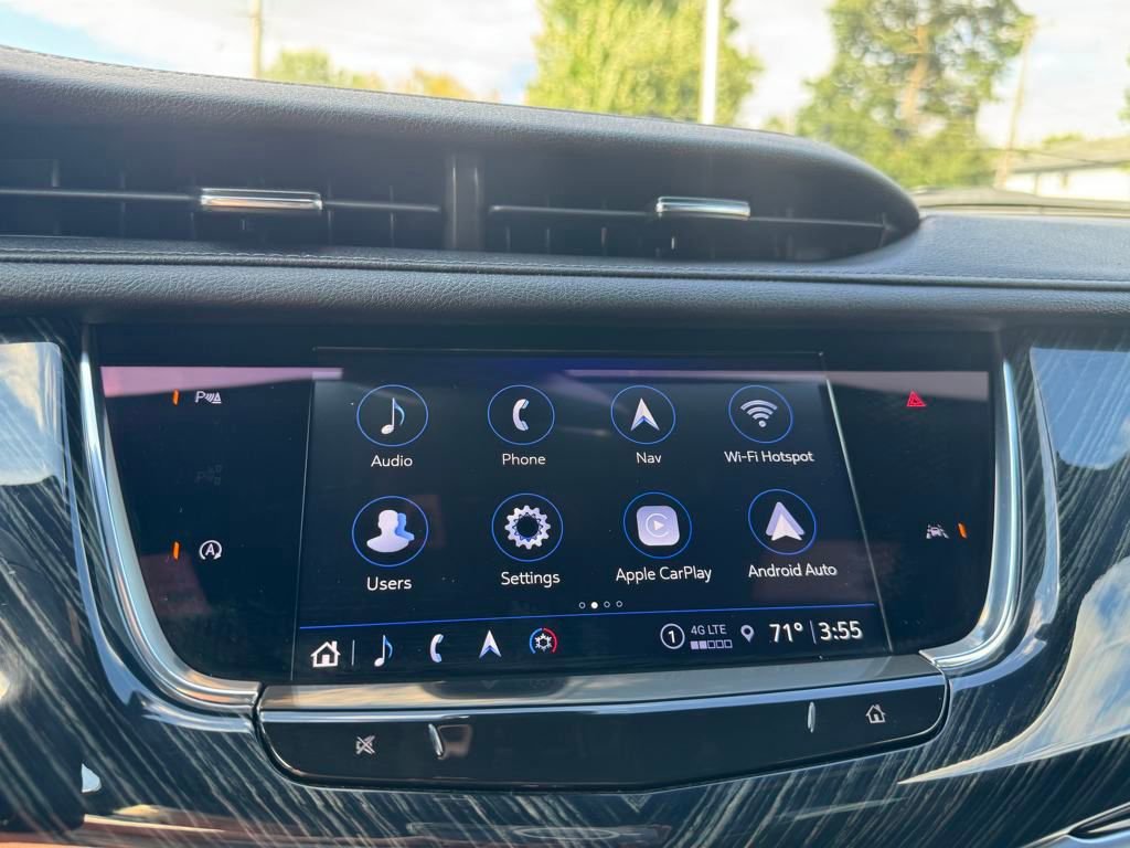 Used 2023 Cadillac XT6 Premium Luxury image 16