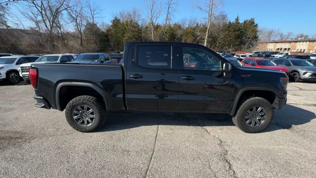 New 2026 GMC Sierra 1500 AT4X w/ LPO, Black Badging Package AWD/4WD image 9
