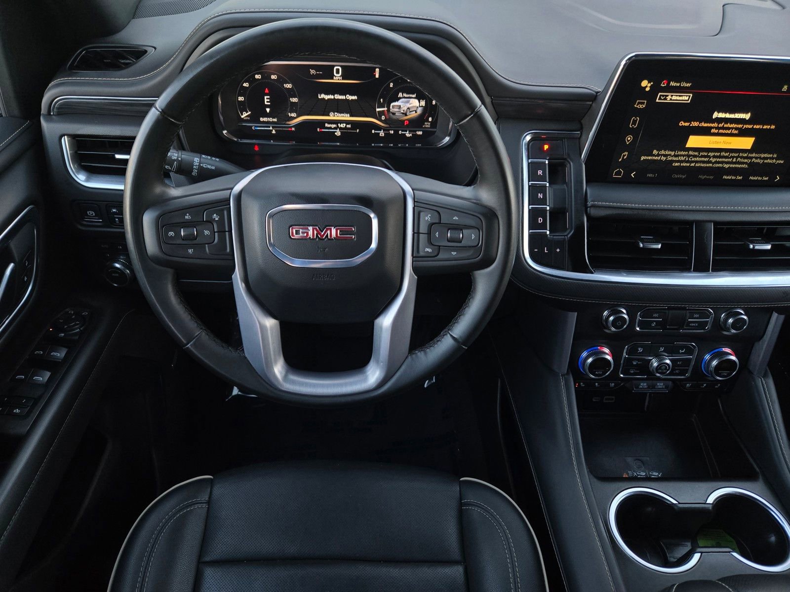 Used 2024 GMC Yukon XL SLT image 14