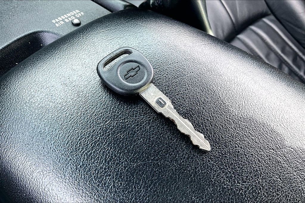 Used 2002 Chevrolet Corvette Base image 28