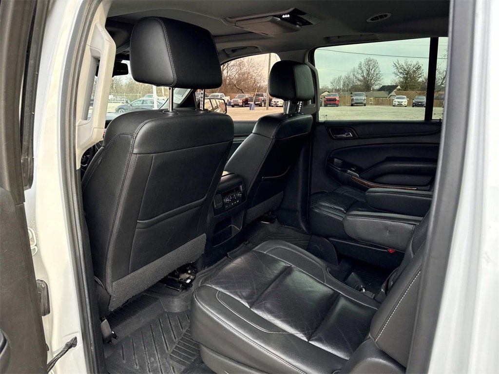 Used 2020 Chevrolet Suburban Premier image 30