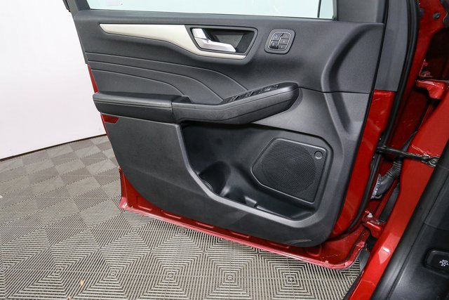 Used 2022 Ford Escape SEL w/ Technology Package image 37