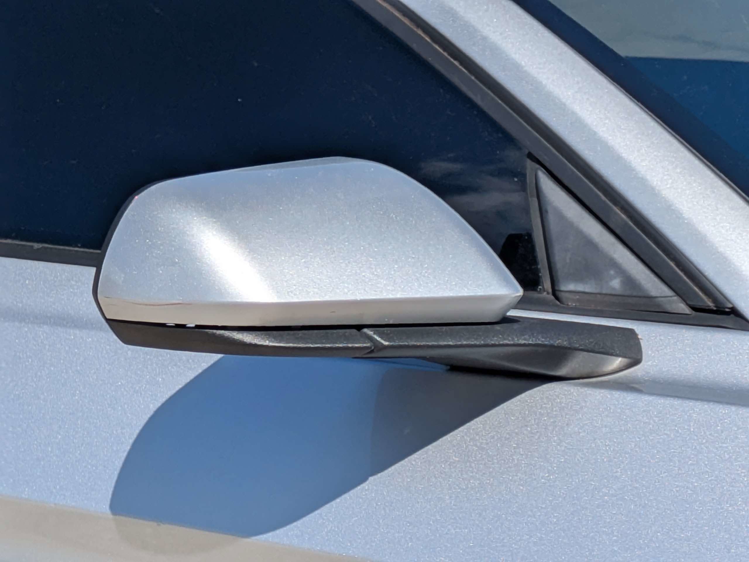 Used 2019 Ford Mustang EcoBoost image 12