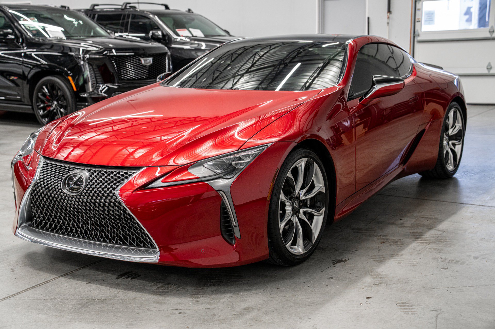 Used 2018 Lexus LC 500 Coupe w/ Touring Package RWD image 5