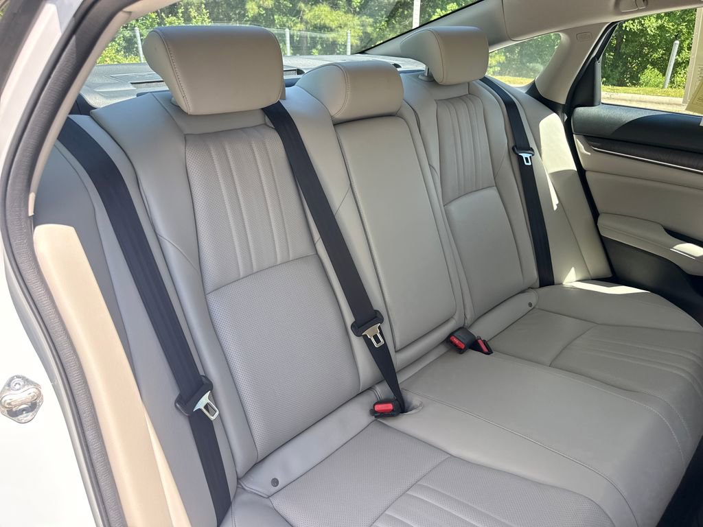 Used 2018 Honda Accord EX-L image 33