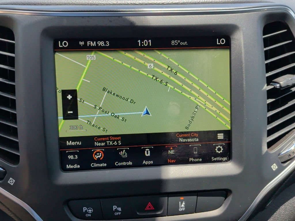 Used 2023 Jeep Cherokee Altitude Lux AWD/4WD image 26