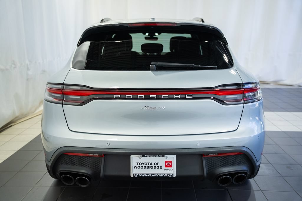 Used 2022 Porsche Macan AWD/4WD image 5