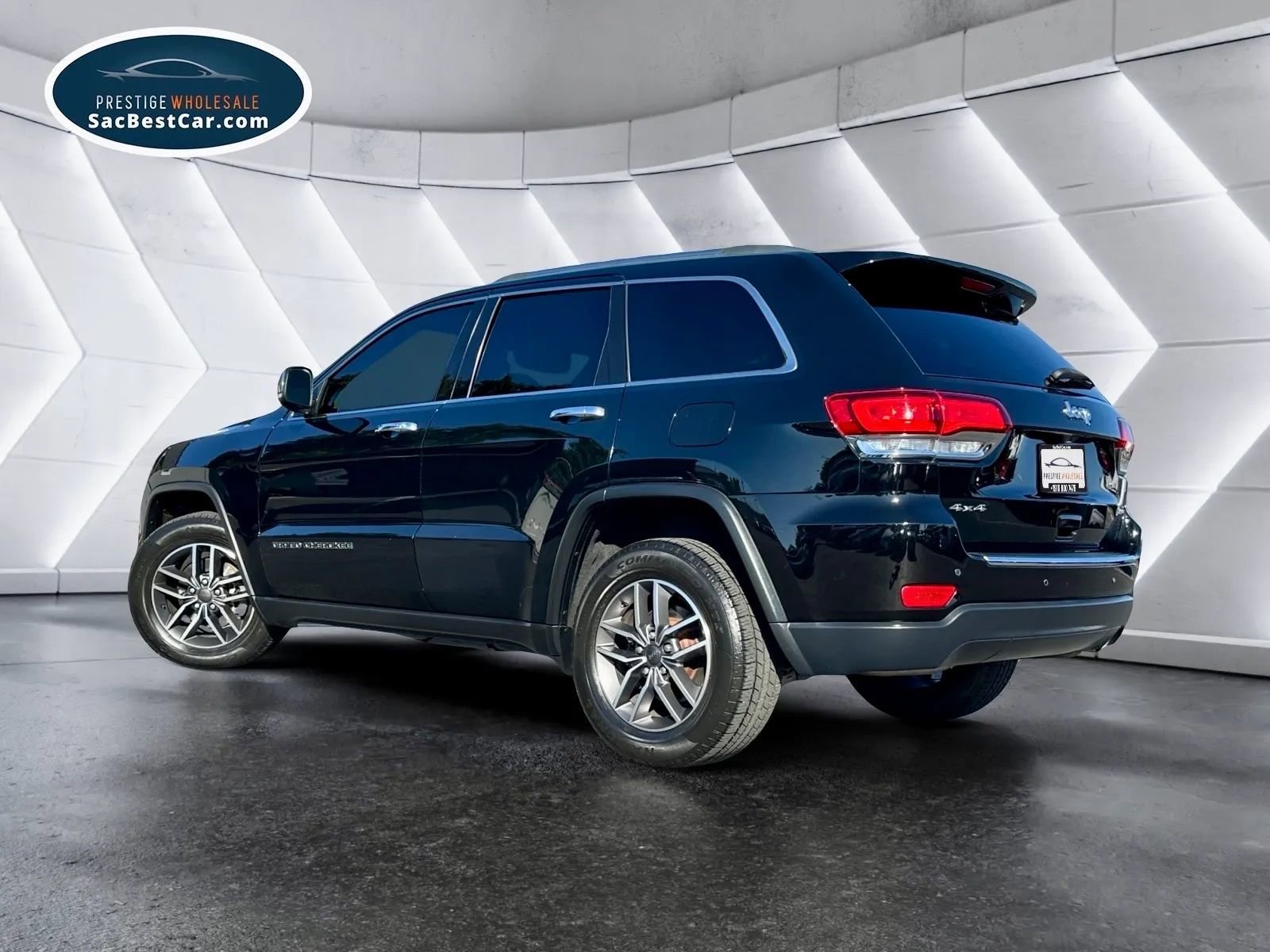 Used 2020 Jeep Grand Cherokee Limited w/ Luxury Group II image 6