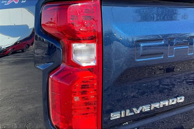 Used 2021 Chevrolet Silverado 1500 LT AWD/4WD image 22