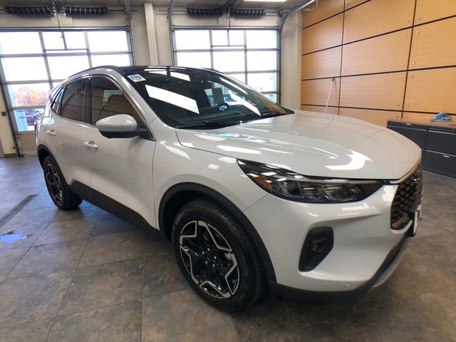 New 2026 Ford Escape Platinum w/ Premium Technology Package
