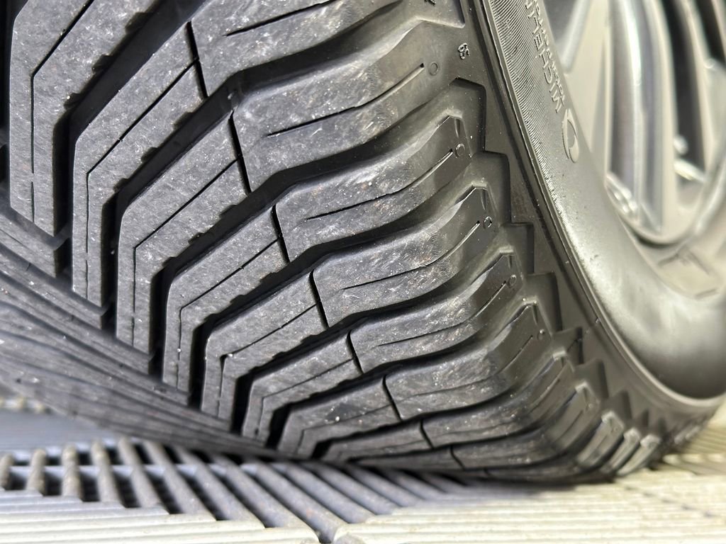 Used 2022 Lexus GX 460 Luxury w/ Sport Design Package image 15