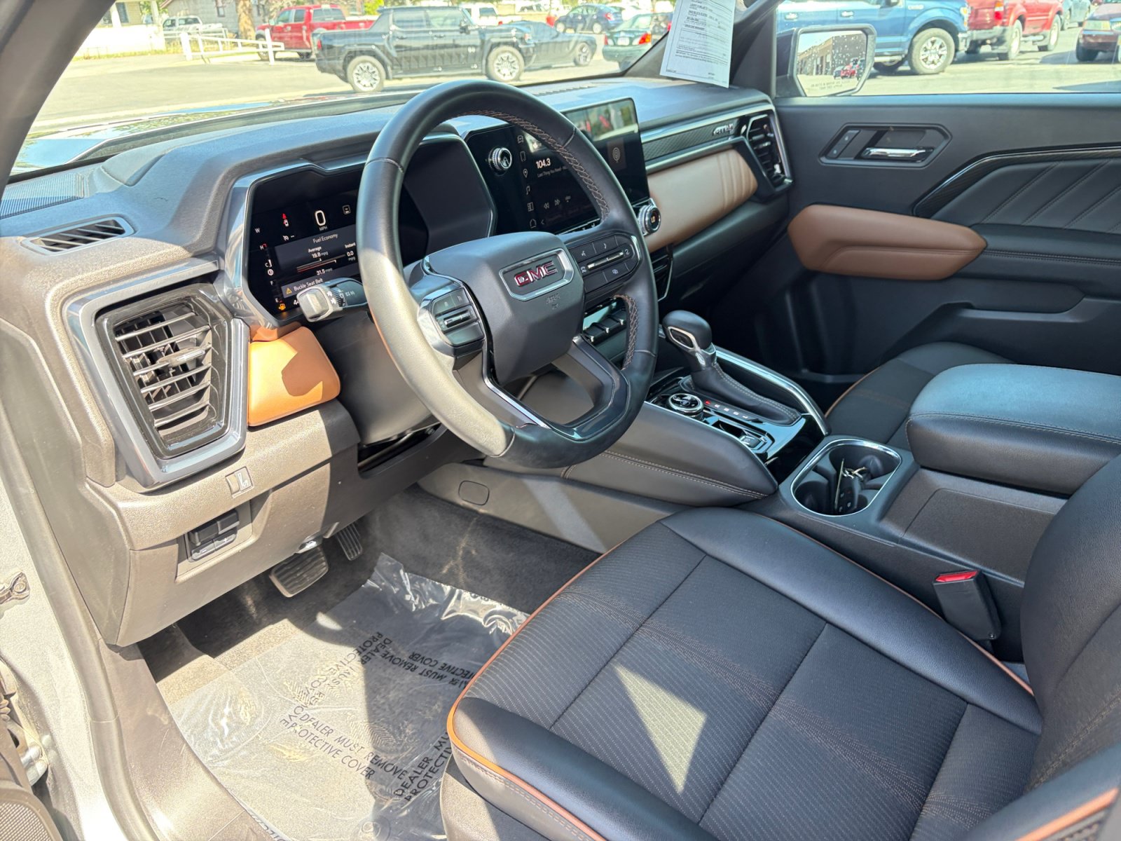 Used 2023 GMC Canyon AT4 w/ LPO, Skid Plate Package AWD/4WD image 10