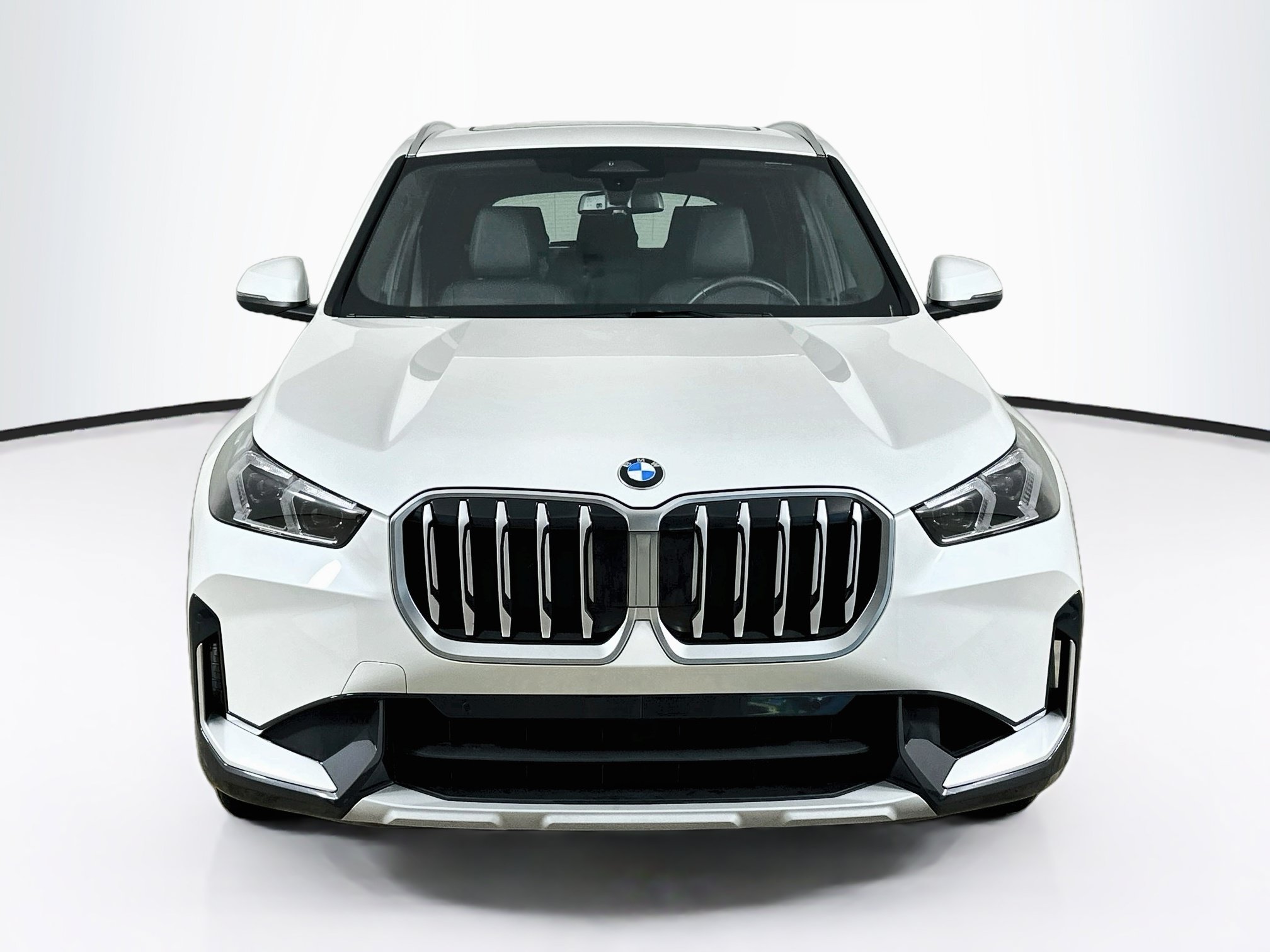Used 2026 BMW X1 xDrive28i AWD/4WD image 2