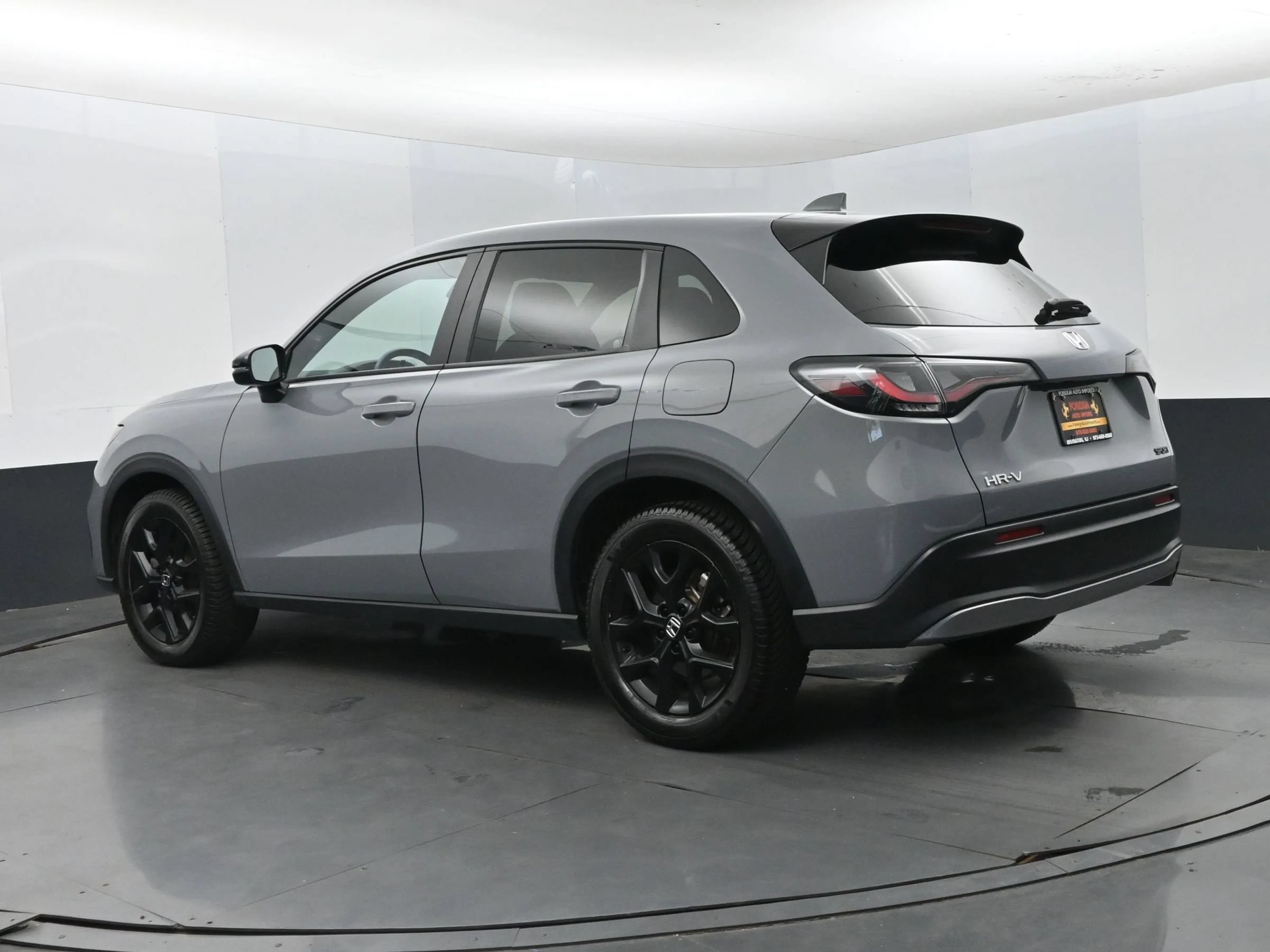 Used 2025 Honda HR-V Sport image 9