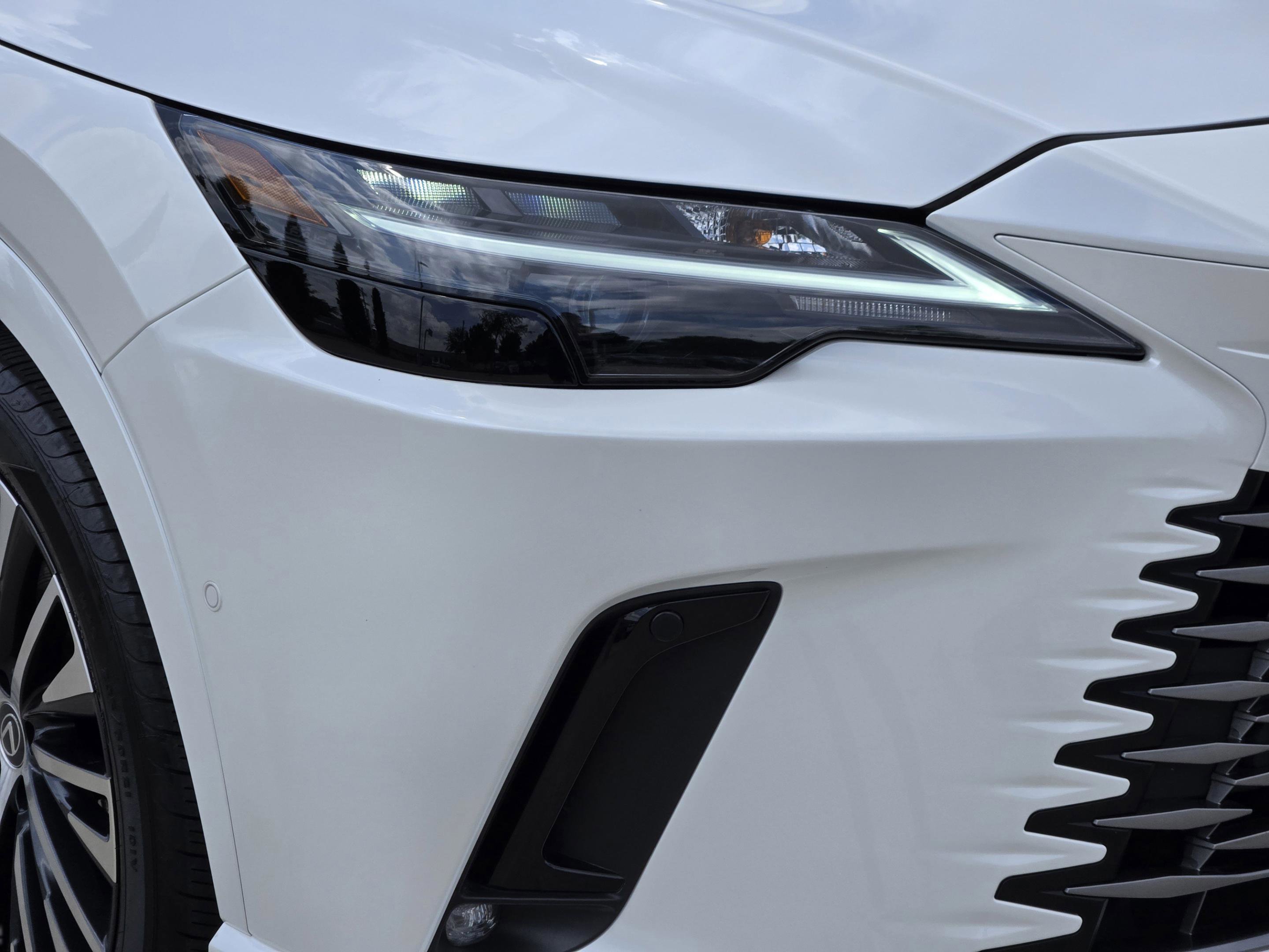 Used 2025 Lexus RX 350 Premium Plus w/ Convenience Package FWD image 35