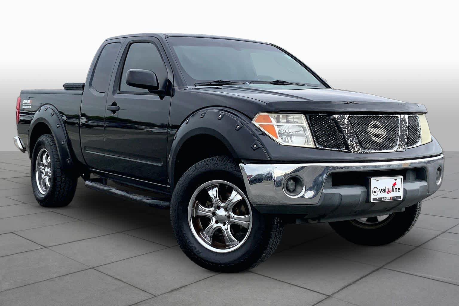 Used 2005 Nissan Frontier SE w/ (P01) Power Pkg AWD/4WD image 2
