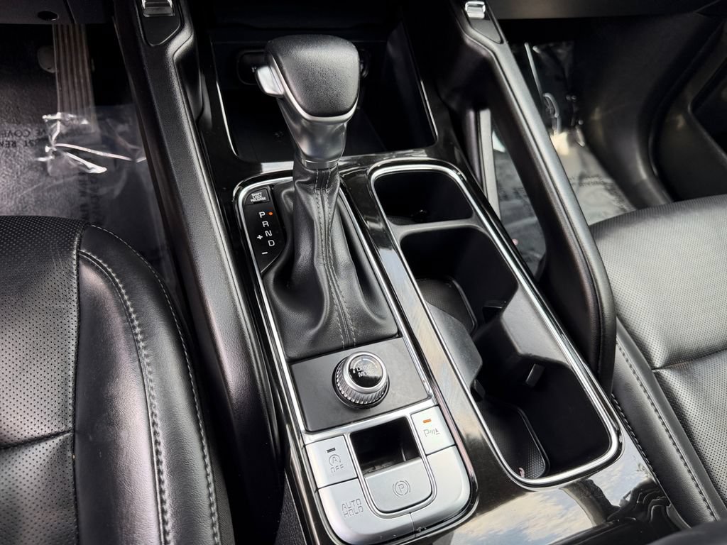 Certified 2024 Kia Telluride S w/ S Sunroof Package FWD image 25