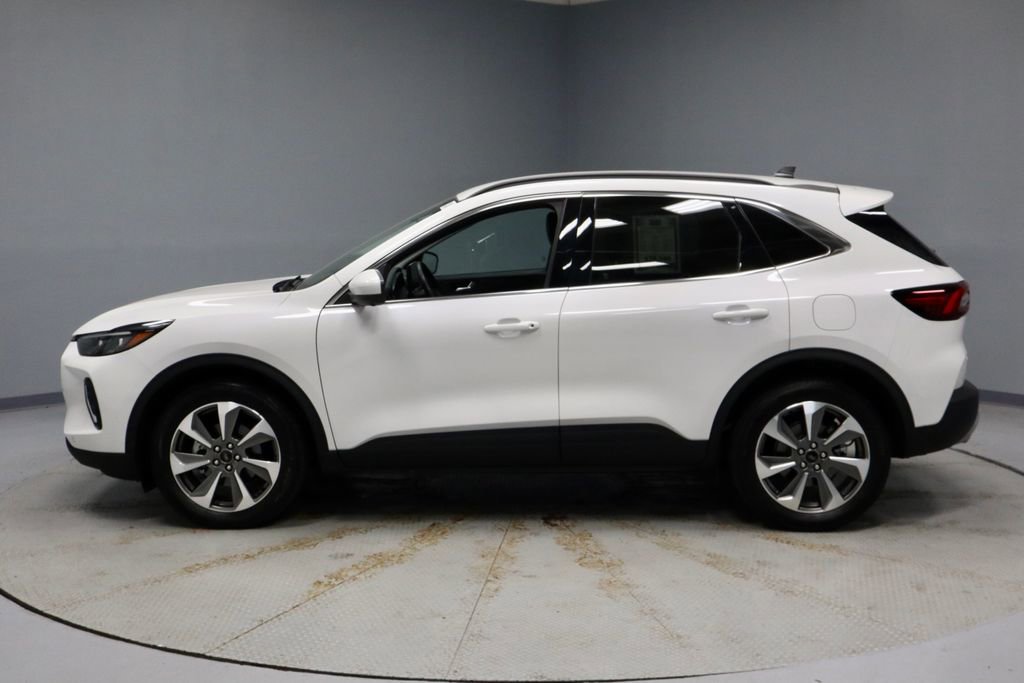 Certified 2023 Ford Escape Platinum AWD/4WD image 10