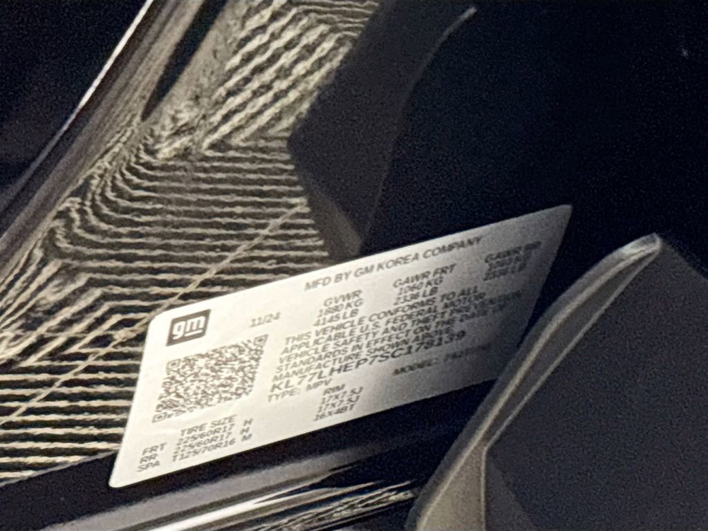 Used 2025 Chevrolet Trax LT image 24