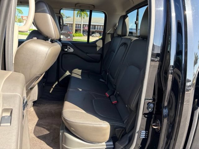 Used 2014 Nissan Frontier PRO-4X w/ Pro-4x Luxury Package AWD/4WD image 15