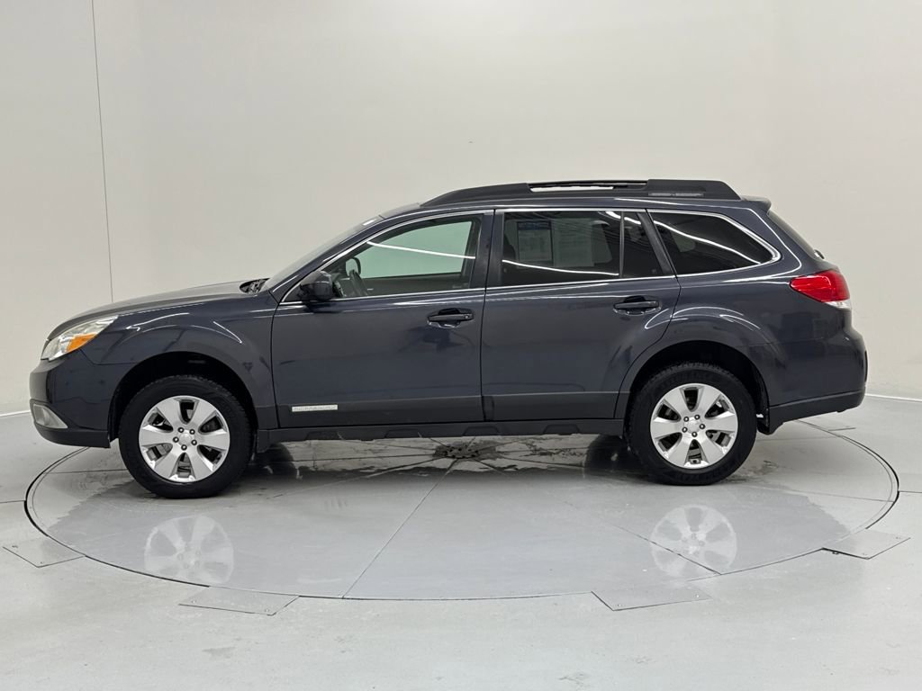 Used 2011 Subaru Outback 2.5i Premium image 2