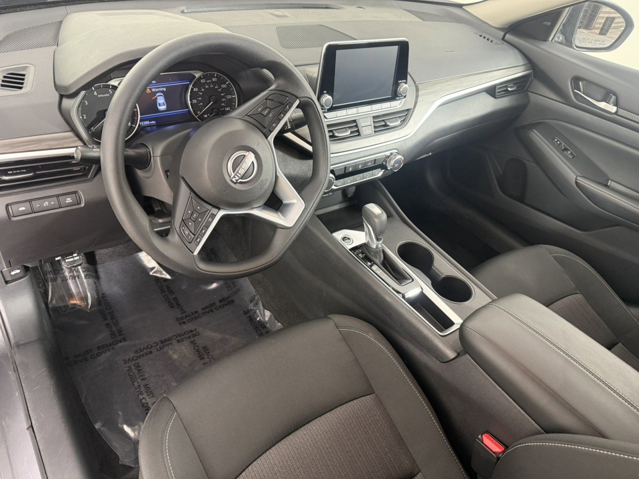 Used 2025 Nissan Altima 2.5 SV image 15
