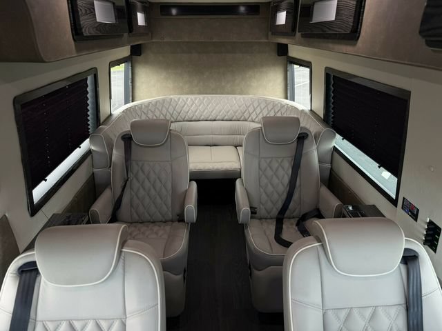 Used 2020 Mercedes-Benz Sprinter 2500 image 14