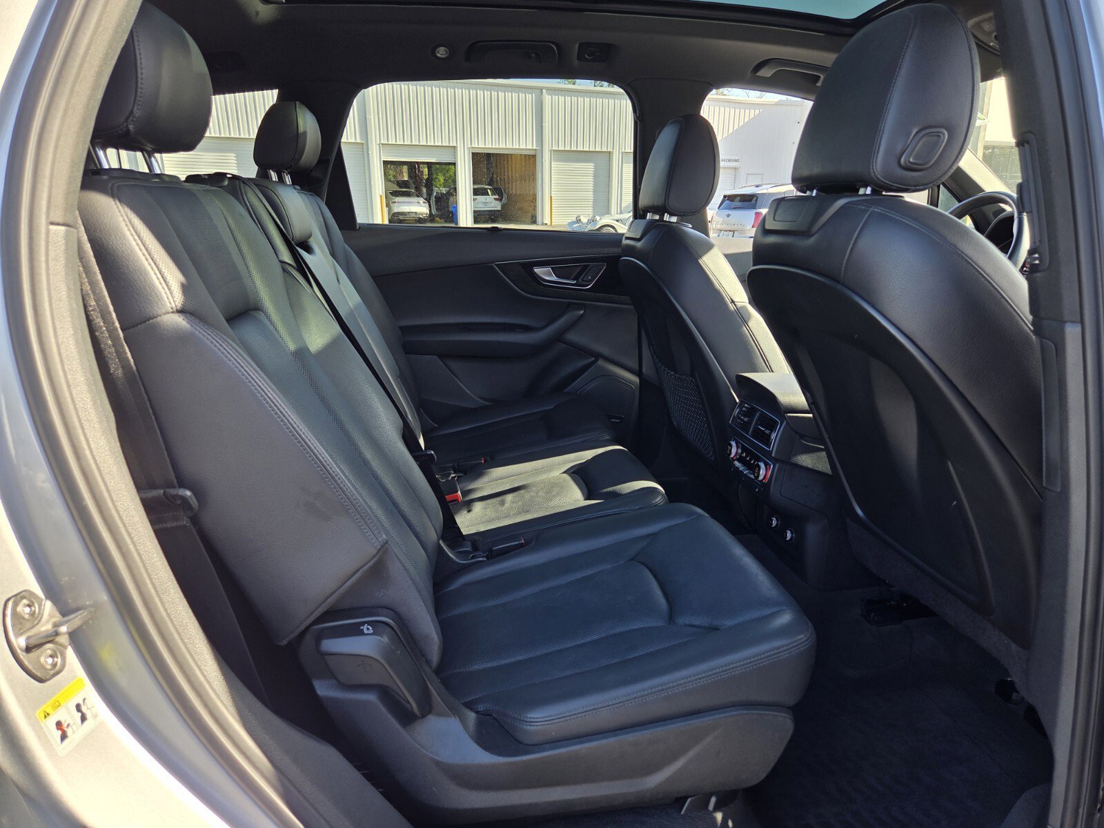 Used 2019 Audi Q7 3.0T Prestige w/ Prestige Package AWD/4WD image 16