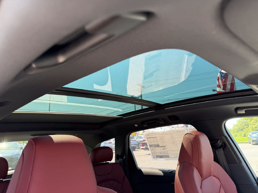 New 2026 Audi SQ7 Premium Plus AWD/4WD image 10