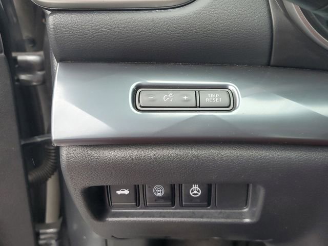 Used 2023 Nissan Maxima SR w/ Sport Mat Group FWD image 28